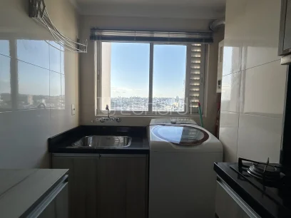 Foto Apartamento com 2 Dormitórios