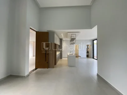 Foto Casa com 3 Dormitórios