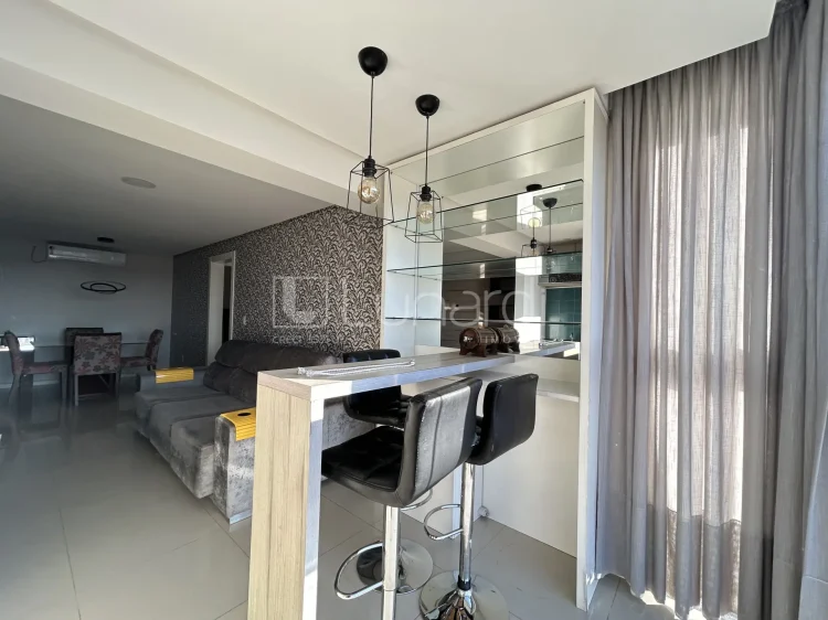 Apartamento com 2 Dormitórios