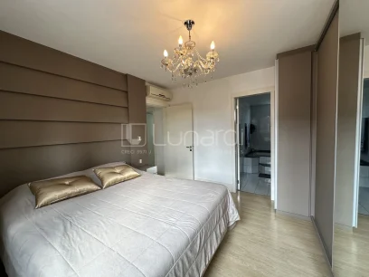 Foto Apartamento com 3 Dormitórios