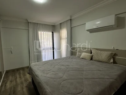 Foto Apartamento com 3 Dormitórios