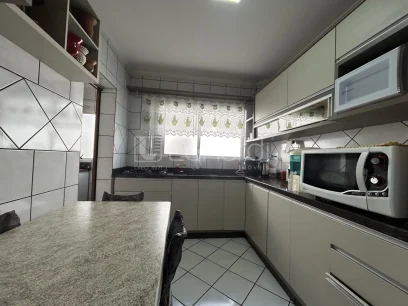 Foto Apartamento com 3 Dormitórios
