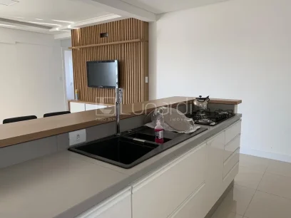Foto Apartamento com 3 Dormitórios