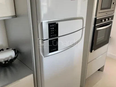 Foto Apartamento com 3 Dormitórios