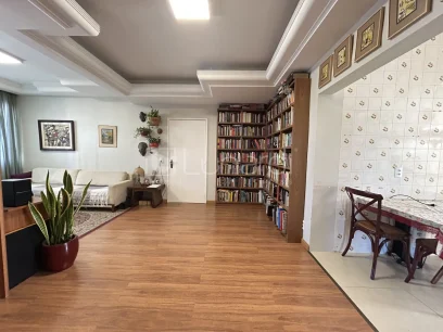 Foto Apartamento com 3 Dormitórios