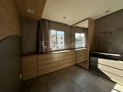 Foto Apartamento com 2 Dormitórios