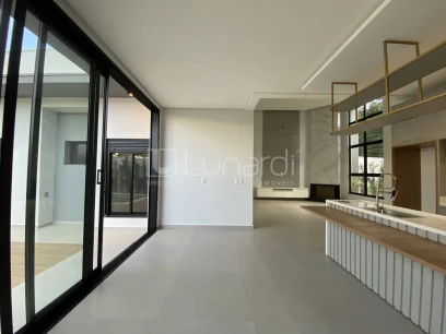 Foto Casa com 3 Dormitórios