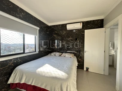 Foto Apartamento com 2 Dormitórios