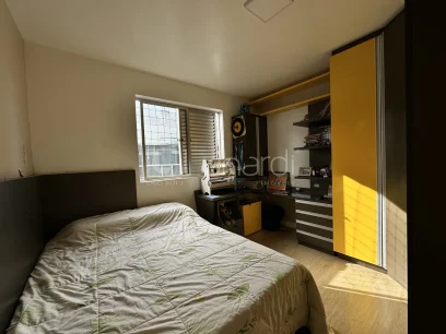 Foto Apartamento com 3 Dormitórios