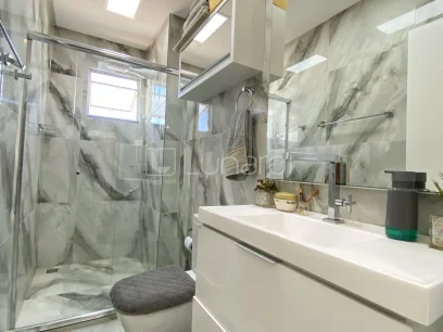 Foto Apartamento com 3 Dormitórios