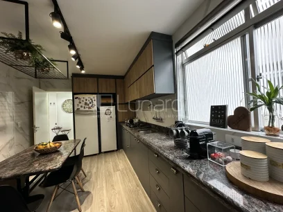 Foto Apartamento com 3 Dormitórios