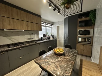 Foto Apartamento com 3 Dormitórios