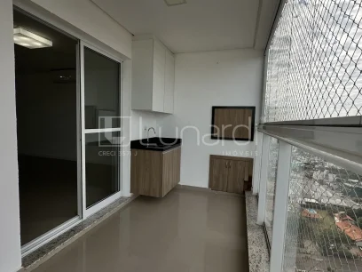 Apartamento com 3 Dormitórios