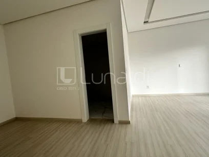 Foto Apartamento com 4 Dormitórios