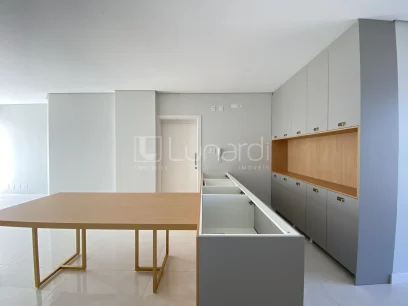 Foto Apartamento com 3 Suítes