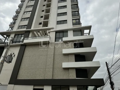 Apartamento com 3 Dormitórios
