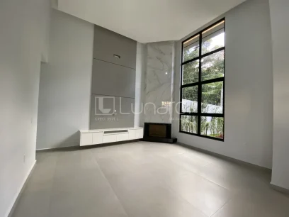Foto Casa com 3 Dormitórios