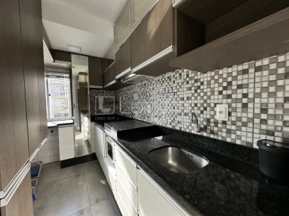 Foto Apartamento com 2 Dormitórios