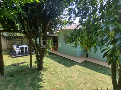 Foto Casa com 4 Dormitórios