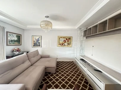 Apartamento com 3 Dormitórios