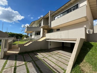 Foto Casa com 5 Dormitórios