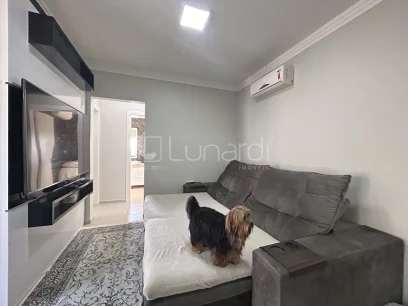 Foto Apartamento com 2 Dormitórios