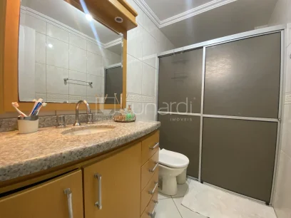 Foto Apartamento com 3 Dormitórios