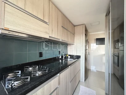 Foto Apartamento com 2 Dormitórios