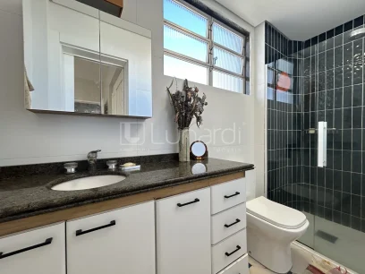 Foto Apartamento com 3 Dormitórios