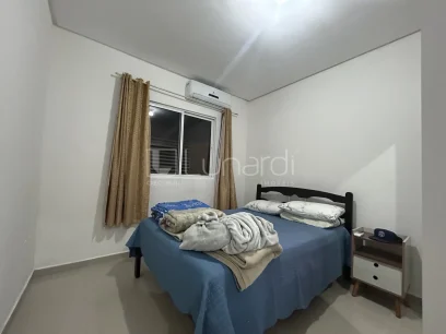Foto Casa com 2 Dormitórios