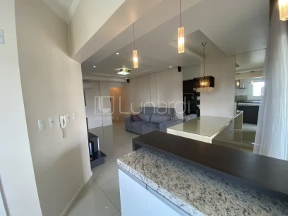 Foto Apartamento com 2 Dormitórios