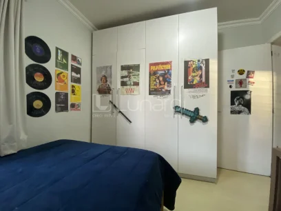 Foto Apartamento com 3 Dormitórios