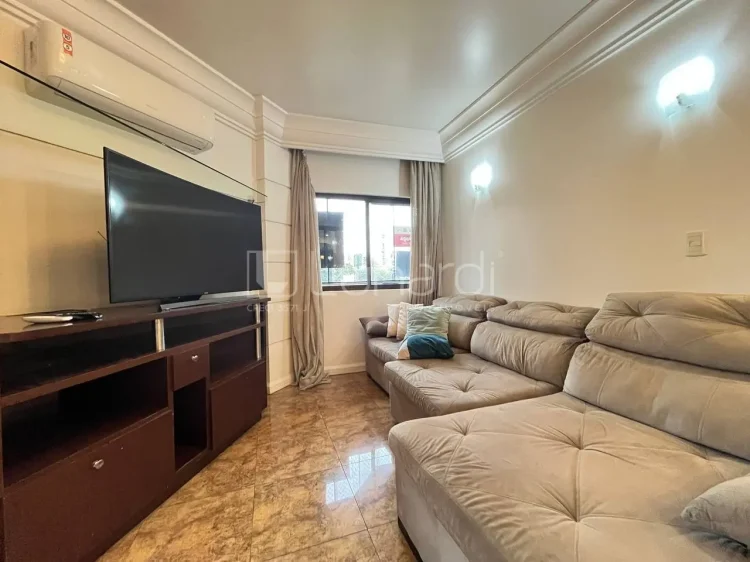 Apartamento com 3 Dormitórios