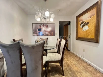 Foto Apartamento com 3 Dormitórios