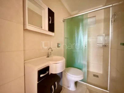 Foto Apartamento com 2 Dormitórios