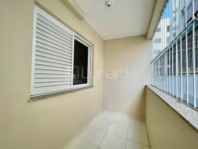 Foto Apartamento com 2 Dormitórios