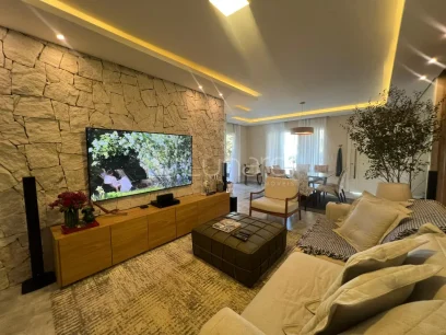 Casa com 3 Dormitórios