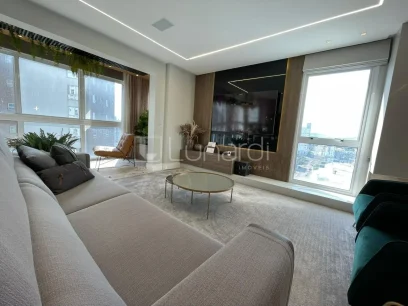 Foto Apartamento com 3 Suítes