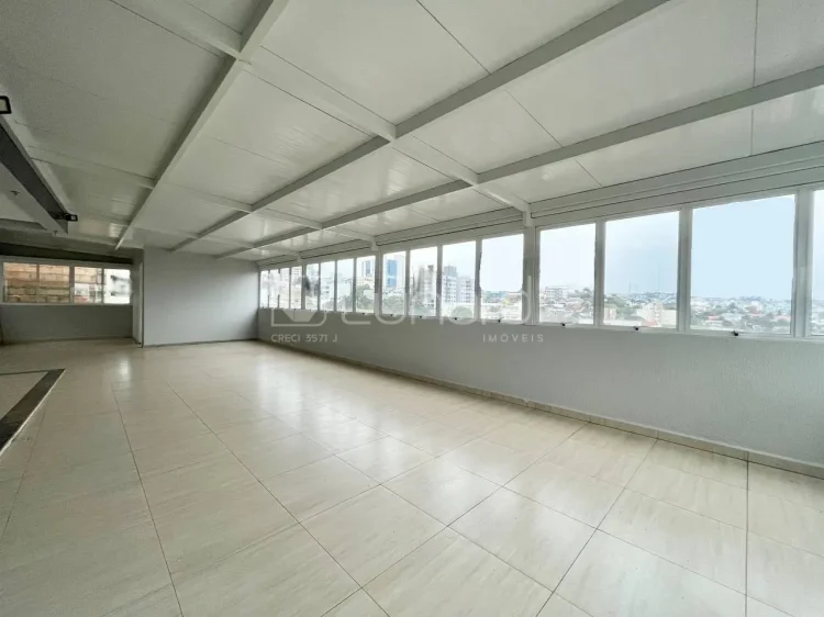 Apartamento com 3 Suítes