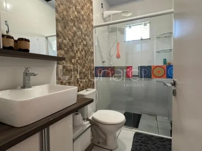 Foto Casa com 2 Dormitórios