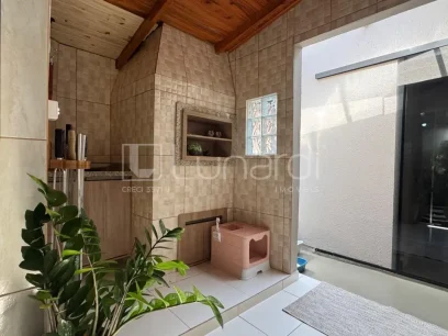 Foto Casa com 2 Dormitórios