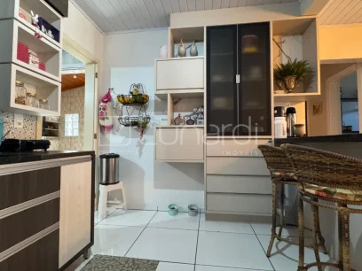 Foto Casa com 2 Dormitórios