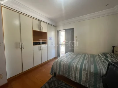Foto Apartamento com 3 Dormitórios