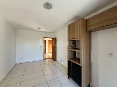 Foto Apartamento com 2 Dormitórios