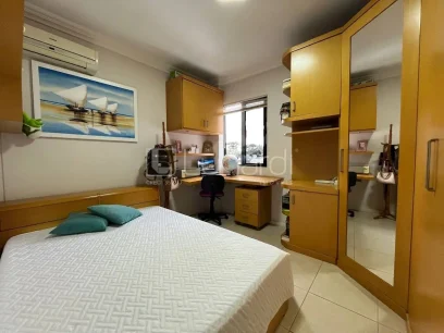 Foto Apartamento com 2 Dormitórios