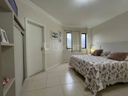 Foto Apartamento com 2 Dormitórios