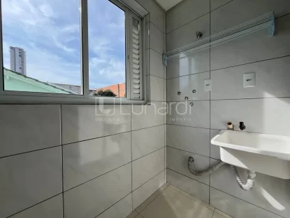 Foto Apartamento com 2 Dormitórios