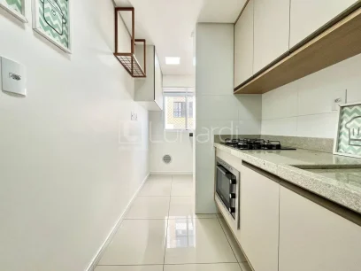 Foto Apartamento com 2 Dormitórios