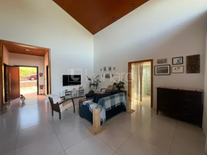Foto Casa em Condomínio com 2 Dormitórios