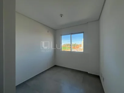 Foto Apartamento com 2 Dormitórios
